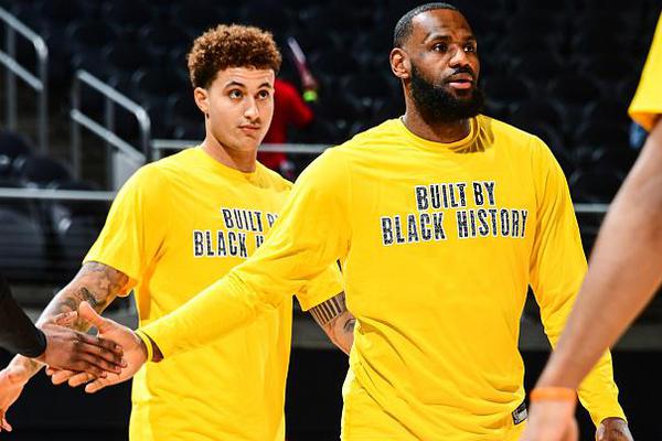 ????名記：一位高管告訴我 今年夏天的NBA會(huì)非常爆炸