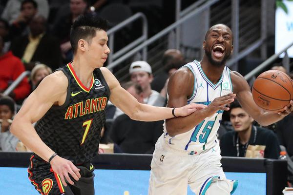 ??ESPN交易模擬：獨(dú)行俠送出狀元簽+克萊等4將換布克+2首輪簽等