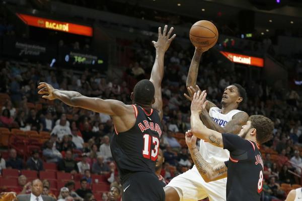 ????名記：一位高管告訴我 今年夏天的NBA會(huì)非常爆炸