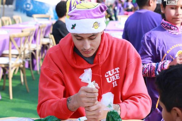 美記：詹姆斯入選二陣值得頂薪&如果降薪是幫助球隊(duì)而非不再頂尖